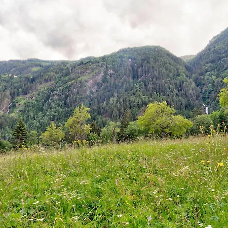 Welcoming Holiday Home With Garden In Tyrol *